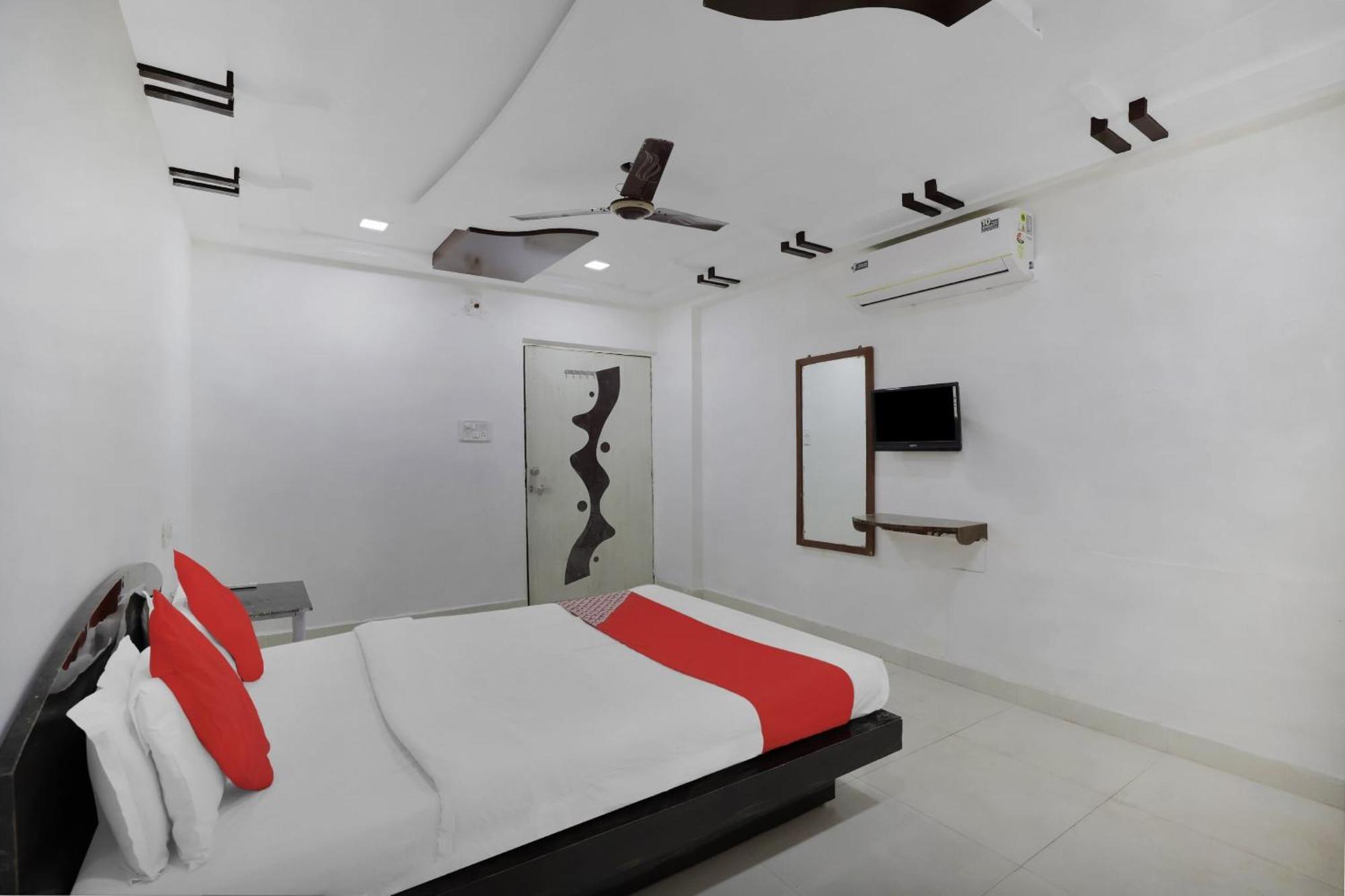 Hotel O Rudra Palace Ahmedabad Luaran gambar